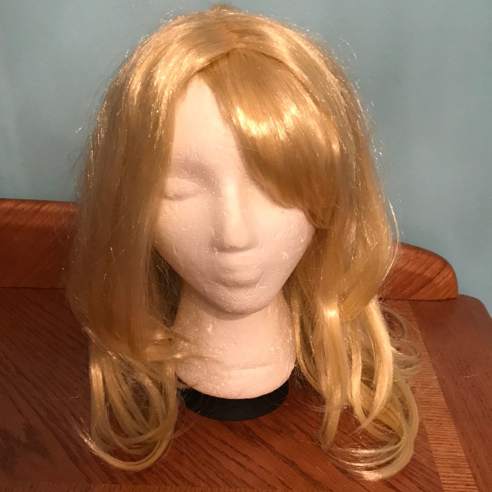 Brand new blonde wig